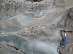 汗見川の枕状溶岩