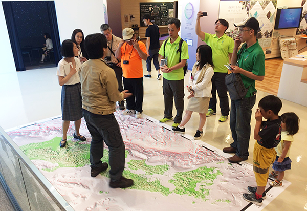 館内・野外の案内